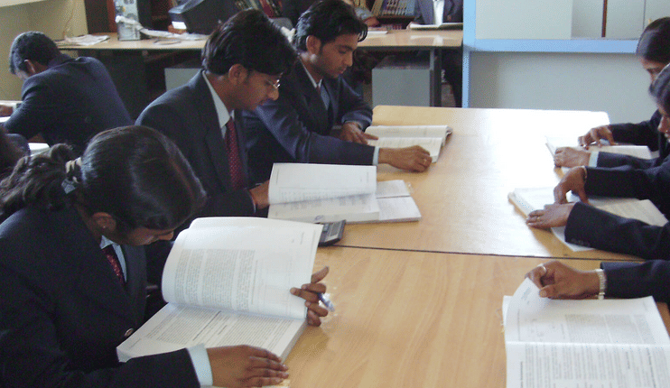 Swaraj College of Arts, Commerce and Science Pune Students Life photo 13